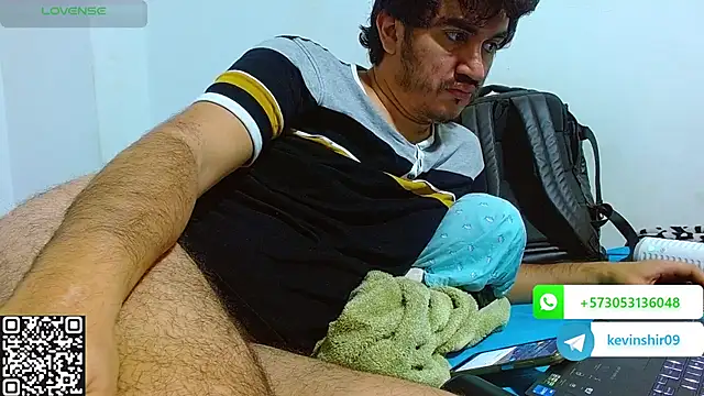 Snapshot of biglatin80 chatting on March 2026 10:41:01 AM biglatin80 online show from March 2026 10:41:01 AM