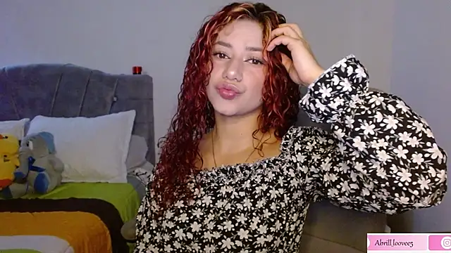 Snapshot of abril_love2 chatting on February 2025 04:45:02 PM abril love2 online show from February 2025 04:45:02 PM