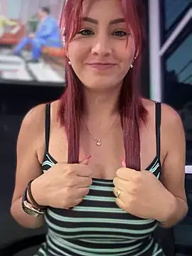 LINDA PATTY94 online show from January 2025 10:59:01 PM