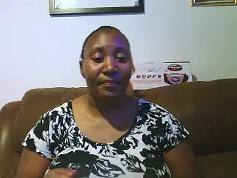 Snapshot of ebonytitts4u chatting on December 2024 04:58:01 PM ebonytitts4u online show from December 2024 04:58:01 PM