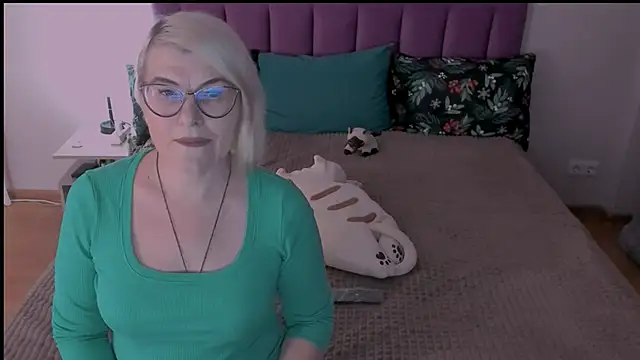 sabrinamacmarren online show from February 2025 05:26:02 PM