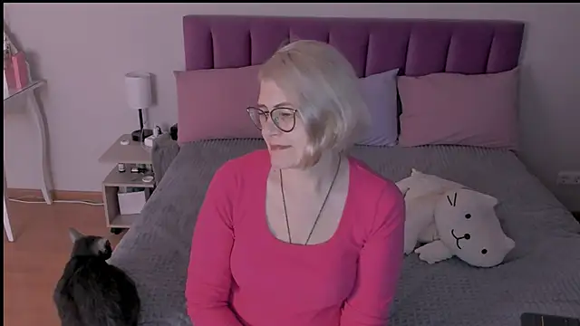 sabrinamacmarren online show from March 2025 07:15:02 PM