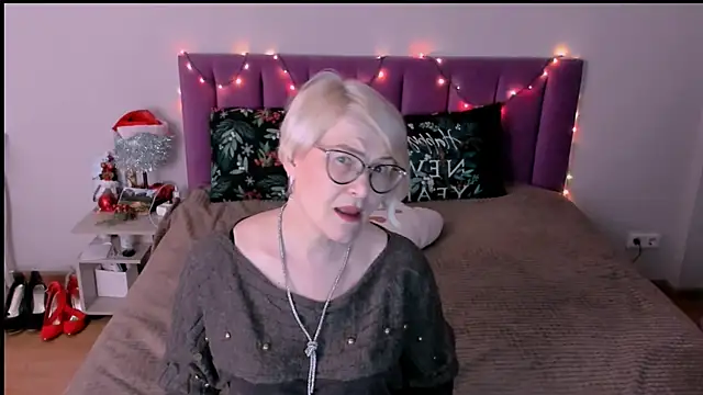 sabrinamacmarren online show from January 2026 02:41:02 PM