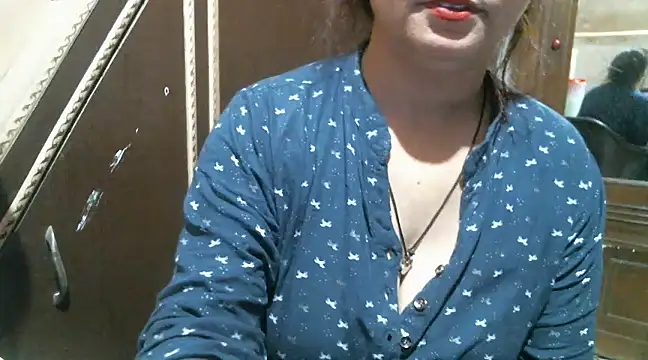 UrsMansi online show from March 2025 01:39:01 AM