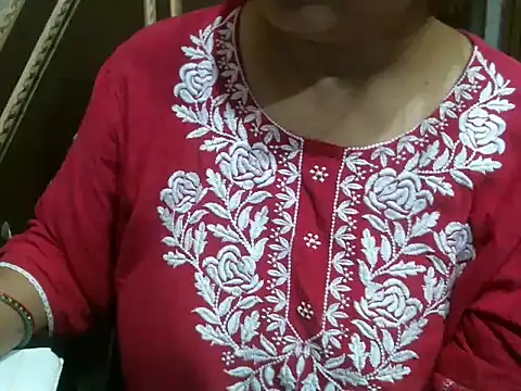 UrsMansi online show from October 2025 08:40:01 PM