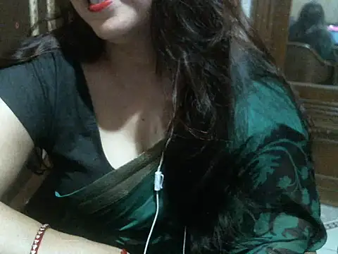 Snapshot of UrsMansi chatting on March 2026 02:15:01 AM UrsMansi online show from March 2026 02:15:01 AM