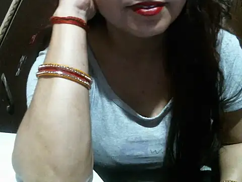 Snapshot of UrsMansi chatting on March 2026 07:47:01 PM UrsMansi online show from March 2026 07:47:01 PM