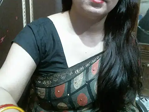 Snapshot of UrsMansi chatting on April 2026 08:06:02 PM UrsMansi online show from April 2026 08:06:02 PM