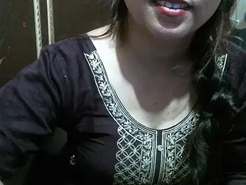 Snapshot of UrsMansi chatting on April 2026 04:46:01 AM UrsMansi online show from April 2026 04:46:01 AM