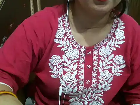 Snapshot of UrsMansi chatting on April 2026 06:51:02 AM UrsMansi online show from April 2026 06:51:02 AM