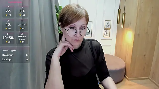 Paris Cherry online show from March 2025 04:35:02 PM