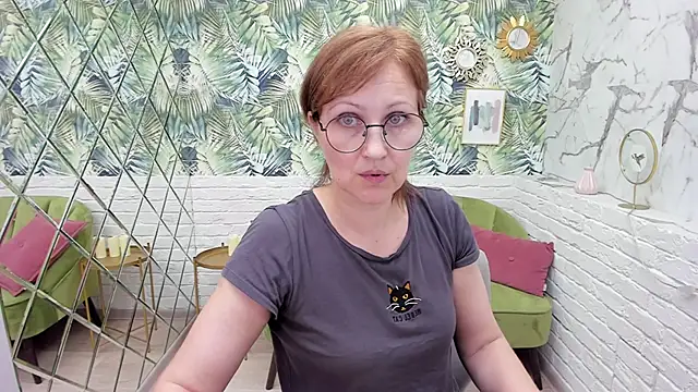 Paris Cherry online show from March 2025 11:09:01 PM