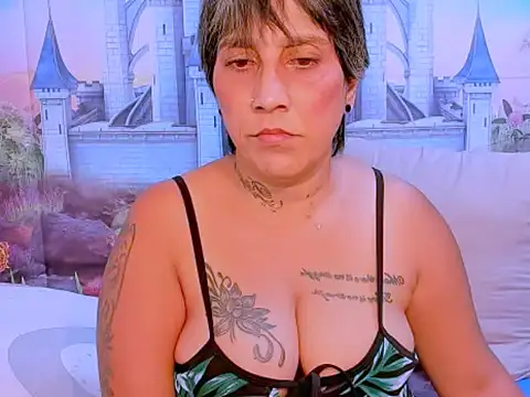 indianroxy online show from September 2025 09:25:02 PM