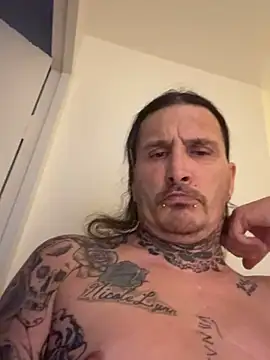 tazzfazz online show from March 2026 03:32:02 AM