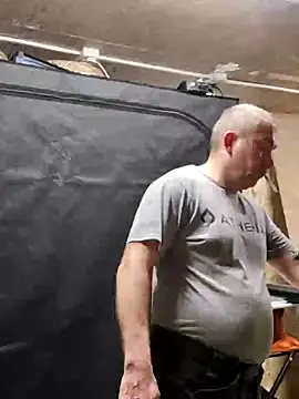 Snapshot of IronedTitan chatting on December 2024 12:19:02 AM IronedTitan online show from December 2024 12:19:02 AM