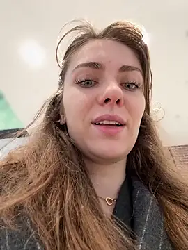 Snapshot of MariiD chatting on November 2025 08:48:02 AM MariiD online show from November 2025 08:48:02 AM