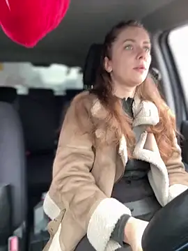 Snapshot of MariiD chatting on March 2026 07:25:01 AM MariiD online show from March 2026 07:25:01 AM