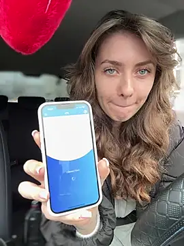 Snapshot of MariiD chatting on March 2026 07:24:02 AM MariiD online show from March 2026 07:24:02 AM