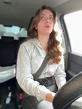 Snapshot of MariiD chatting on April 2026 07:31:01 AM MariiD online show from April 2026 07:31:01 AM