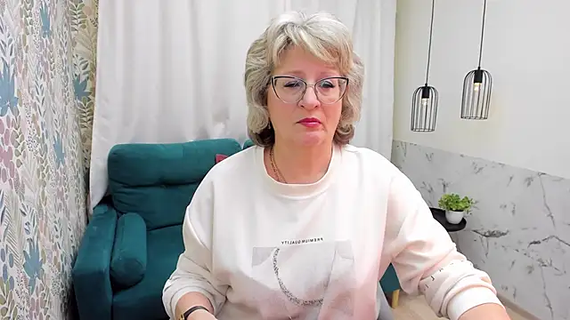 EvelynJoyful online show from March 2026 05:11:02 AM