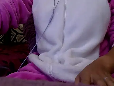 Snapshot of pamelasophia19 chatting on February 2025 01:15:02 AM pamelasophia19 online show from February 2025 01:15:02 AM