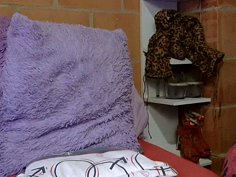 pamelasophia19 online show from November 2025 12:01:02 AM