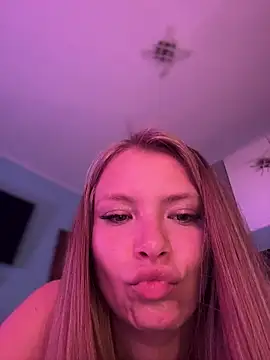 AnastasiaAniess online show from February 2026 09:55:02 PM