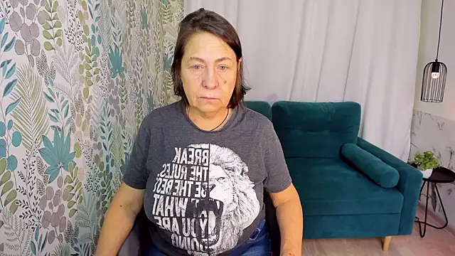 LindaPassionate online show from February 2026 01:26:02 PM