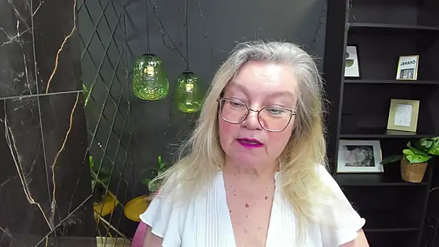 NataliMellow online show from January 2025 01:16:02 PM