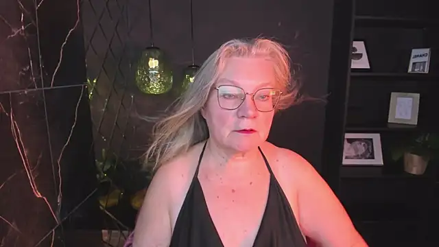 NataliMellow online show from October 2025 01:11:01 PM