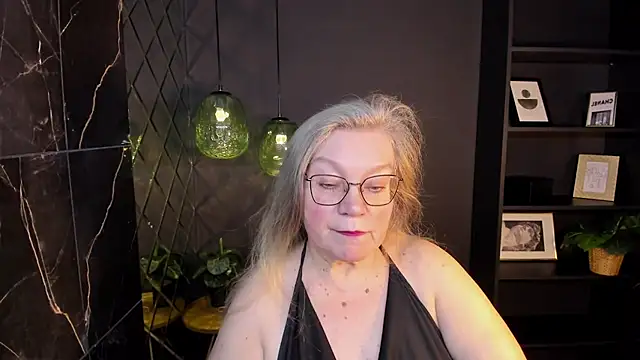 NataliMellow online show from February 2026 01:21:02 PM