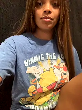 Rakiyahcharms online show from September 2025 05:04:01 PM