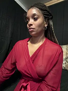 Snapshot of Rakiyahcharms chatting on May 2026 09:28:02 AM Rakiyahcharms online show from May 2026 09:28:02 AM