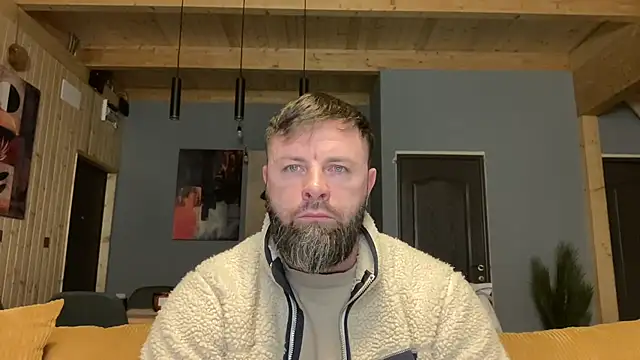 Snapshot of AlphaSparks chatting on February 2026 04:00:02 AM AlphaSparks online show from February 2026 04:00:02 AM