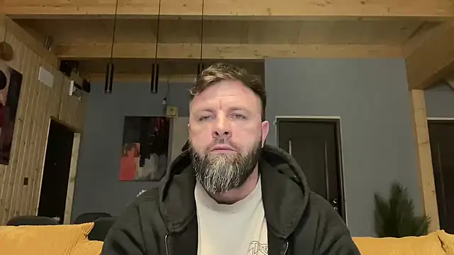 Snapshot of AlphaSparks chatting on February 2026 03:46:02 AM AlphaSparks online show from February 2026 03:46:02 AM