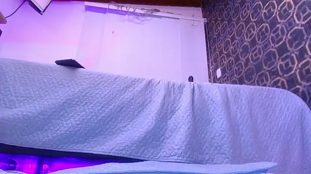 Snapshot of sarakaisy chatting on October 2025 12:23:02 PM sarakaisy online show from October 2025 12:23:02 PM