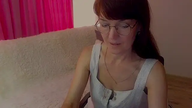 Snapshot of Fritha chatting on June 2026 02:24:02 AM Fritha online show from June 2026 02:24:02 AM