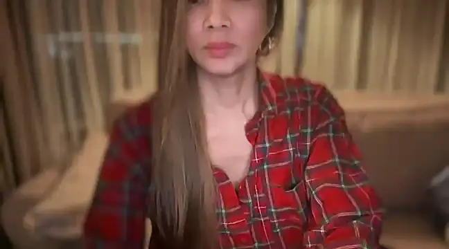 Snapshot of bigsurpriseforyou chatting on January 2025 09:05:02 PM bigsurpriseforyou online show from January 2025 09:05:02 PM