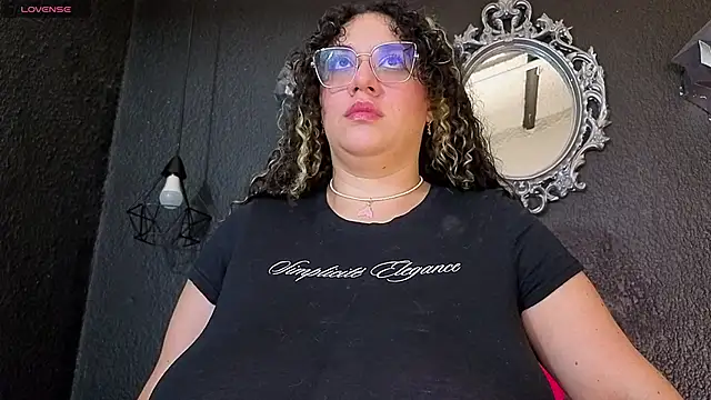 Snapshot of dulce_lf chatting on February 2026 05:28:02 AM dulce lf online show from February 2026 05:28:02 AM