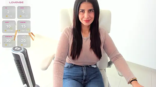 Snapshot of renata_t_ chatting on March 2025 03:51:02 PM renata t  online show from March 2025 03:51:02 PM