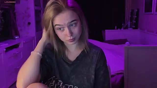 Snapshot of MaryDreaminess chatting on January 2025 05:49:01 PM MaryDreaminess online show from January 2025 05:49:01 PM