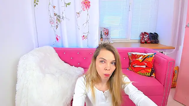 Snapshot of The_Deep_Passion chatting on March 2025 08:00:01 AM The Deep Passion online show from March 2025 08:00:01 AM