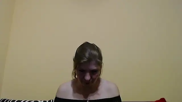 Snapshot of christine33 chatting on February 2026 03:23:01 PM christine33 online show from February 2026 03:23:01 PM