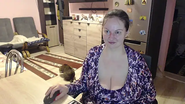 Snapshot of BustyLadyAlma chatting on March 2025 05:32:02 AM BustyLadyAlma online show from March 2025 05:32:02 AM