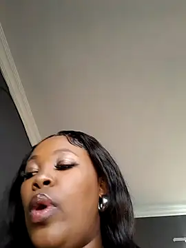 SWEETDOLLY29XX online show from July 2026 10:29:01 AM