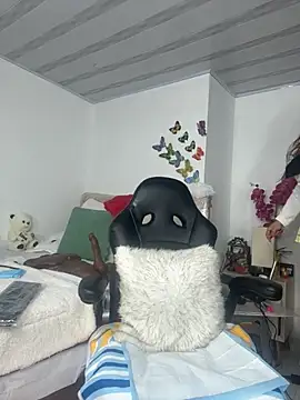 alexa fiore01 online show from September 2025 01:14:02 PM