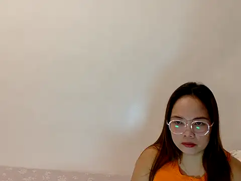 BURBERRY69 online show from May 2026 11:06:01 AM