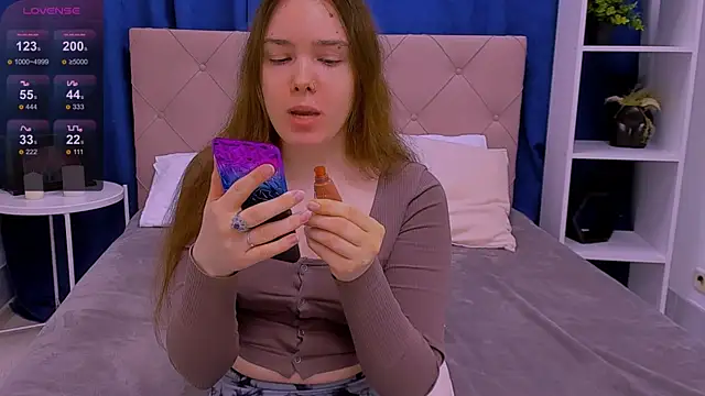 Janie JJ Curvie online show from March 2026 02:17:02 AM