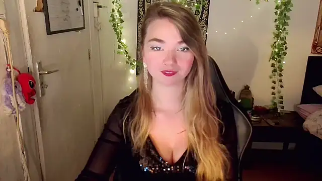 Thegirlbehindthemask online show from June 2026 03:32:02 PM