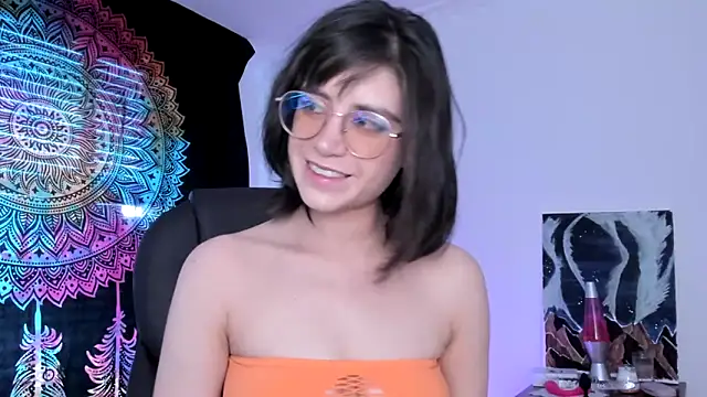 HazelKush online show from February 2025 08:52:02 PM